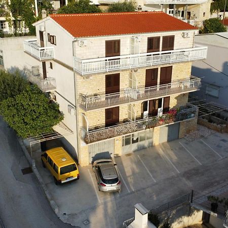 Apartments Duvnjak أوميس المظهر الخارجي الصورة