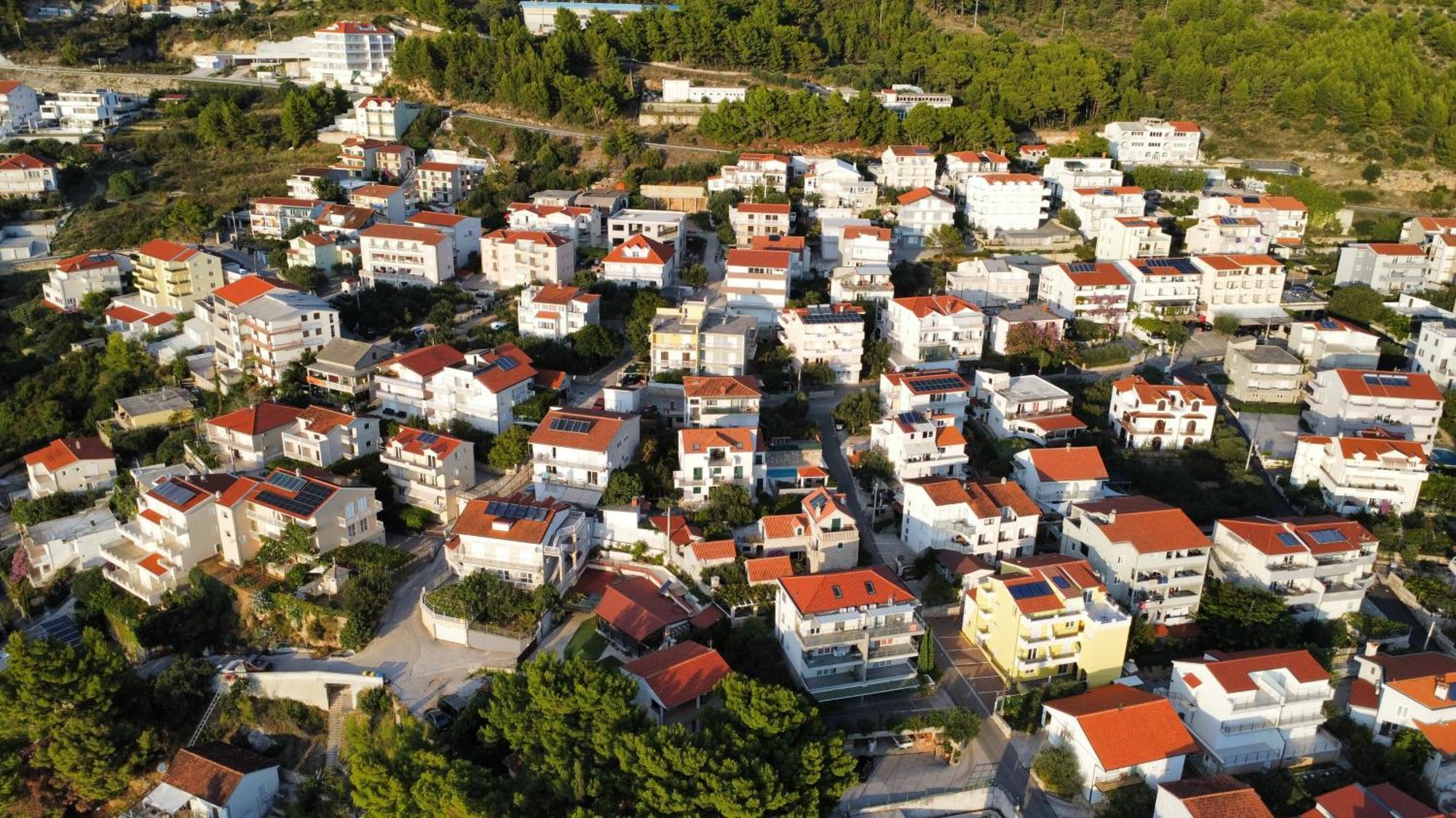 Apartments Duvnjak أوميس المظهر الخارجي الصورة